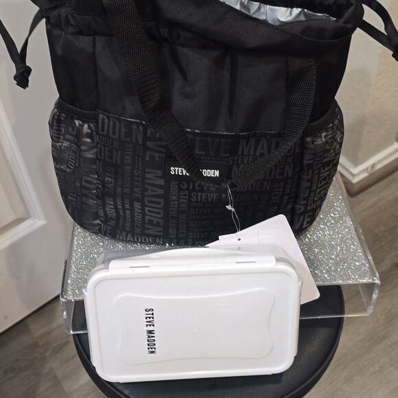 Steve Madden Repeat Logo Drawstring Insulated Lunch Tote Bag- Black - Picture 8 of 9